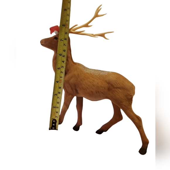 Large vintage flocked Christmas deer - Picture 2 of 3